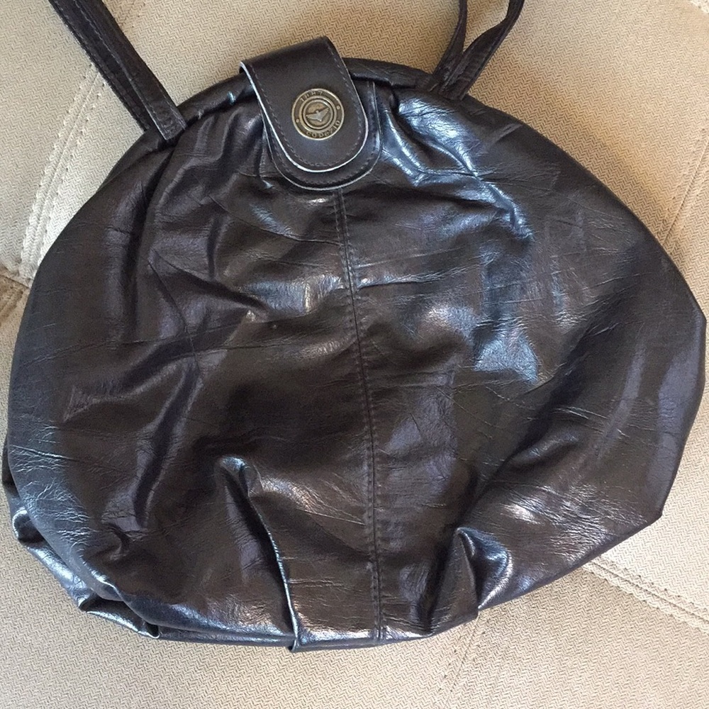 Black faux leather, Retro/vintage Capezio purse